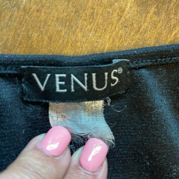 🍁Venus stretchy top with ruffled see through sleeves & zipped front - Picture 5 of 9